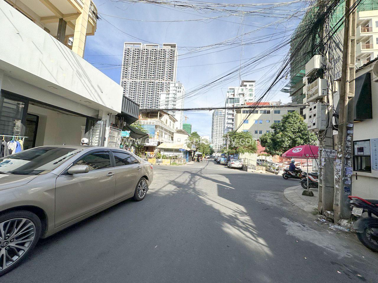 Shophouse For Rent In Bkk3 - Ellington Property
