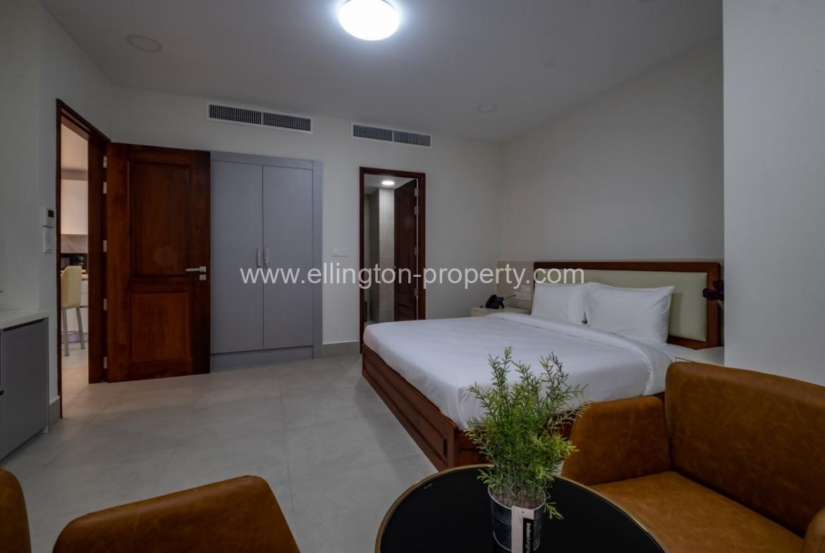 1 Bedroom Service Apartment For Rent In Bkk1 Area - Ellington Property