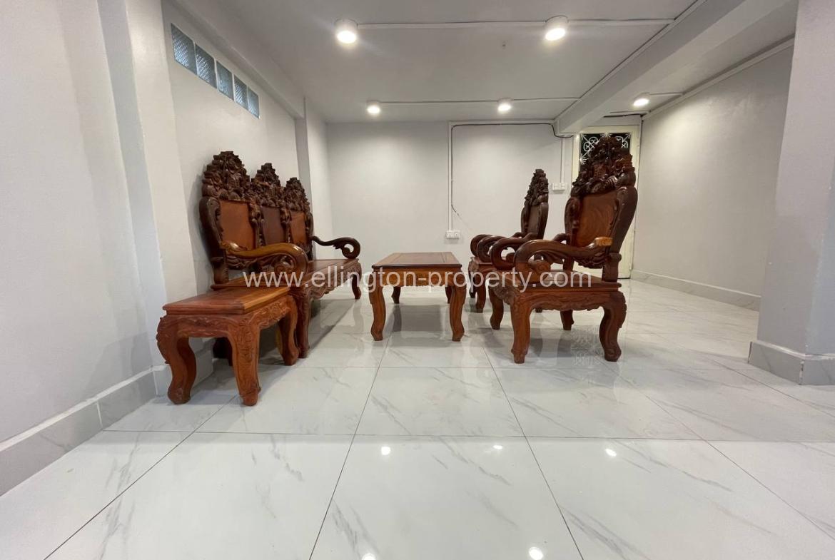 1 Bedroom Apartment For Rent In Daun Penh - Ellington Property