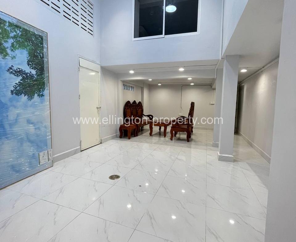 1 Bedroom Apartment For Rent In Daun Penh - Ellington Property