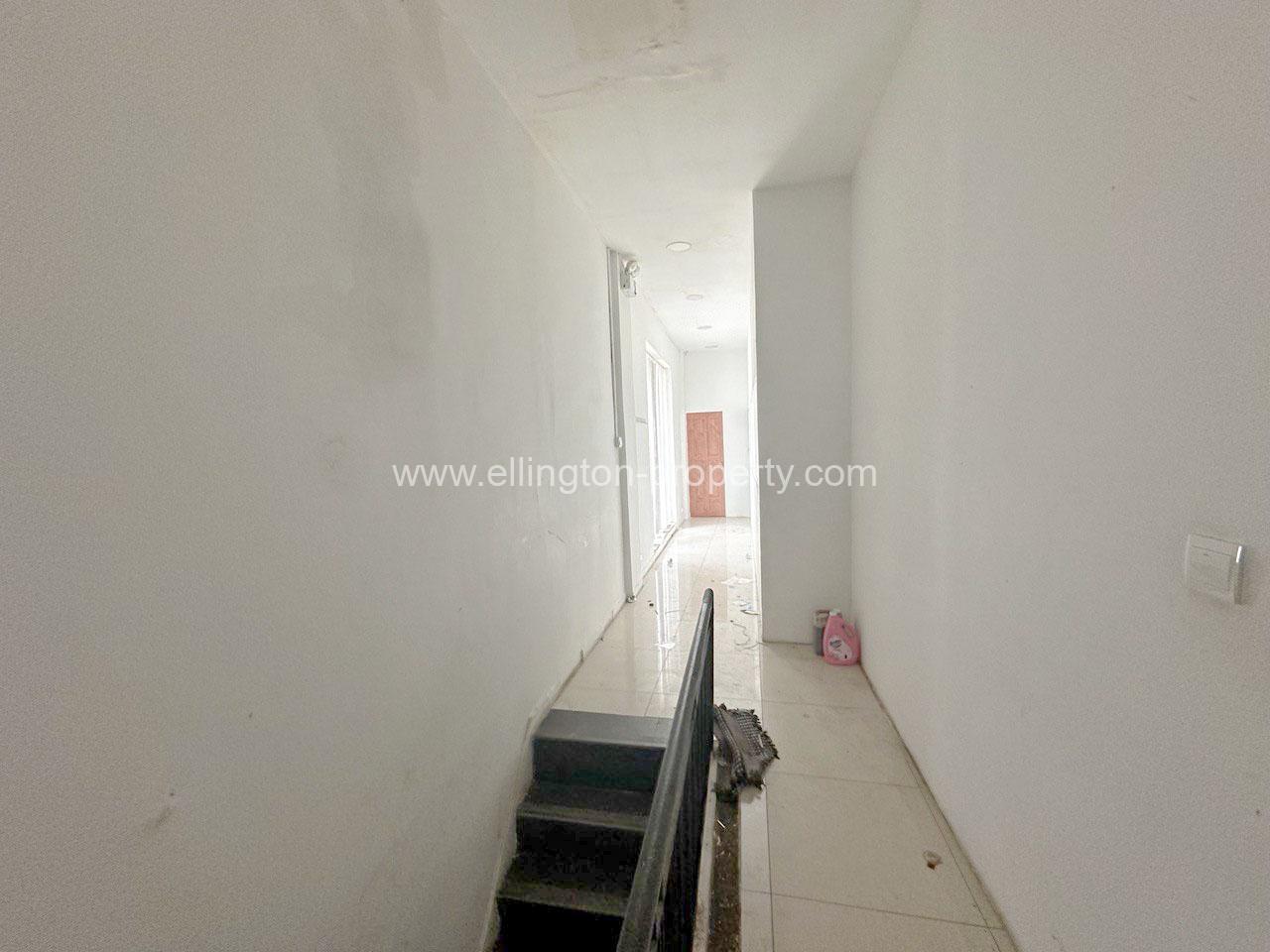 Shophouse For Rent In Daun Penh - Ellington Property