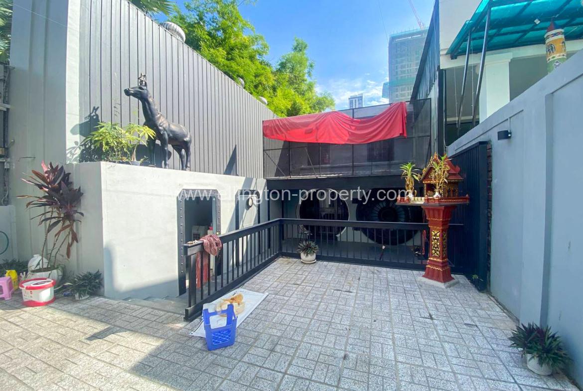 Shop For Rent In Bkk1 - Ellington Property