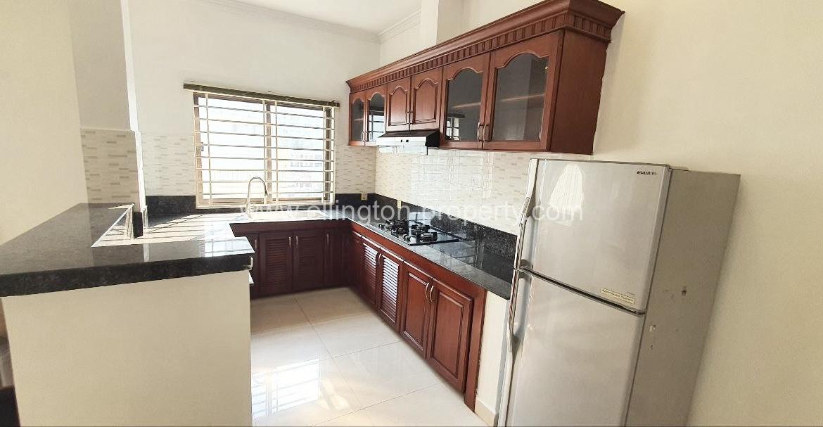 3 Bedrooms Penthouse Apartment For Rent In Tonle Basac - Ellington Property