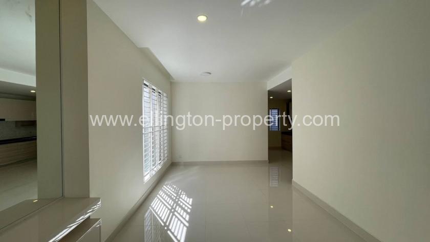 Villa For Rent In Borey Penghuoth The Star Mera Garden (street 50m) - Ellington Property