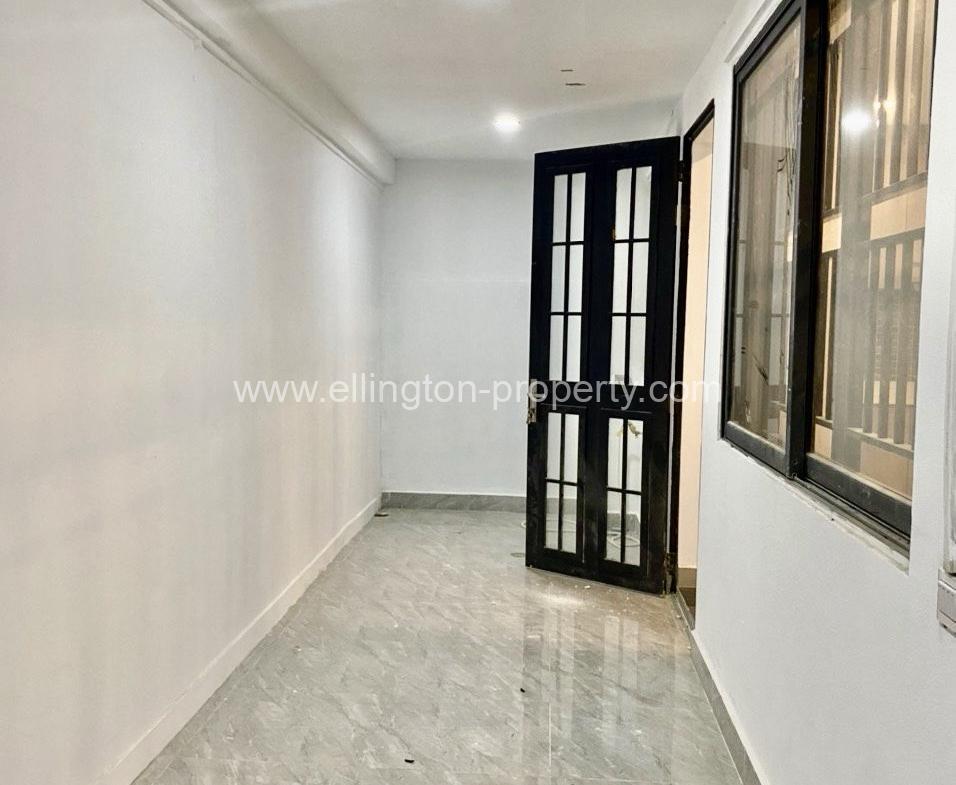 Villa For Rent In Borey Chip Mong 271 - Ellington Property