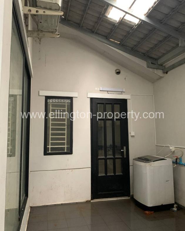 Villa For Rent In Borey Peng Hout The Star Diamond (street 60m) - Ellington Property