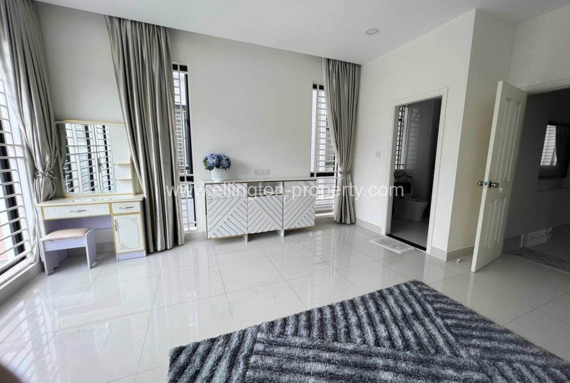 Villa For Rent In Borey Peng Huoth The Star Diamond - Ellington Property