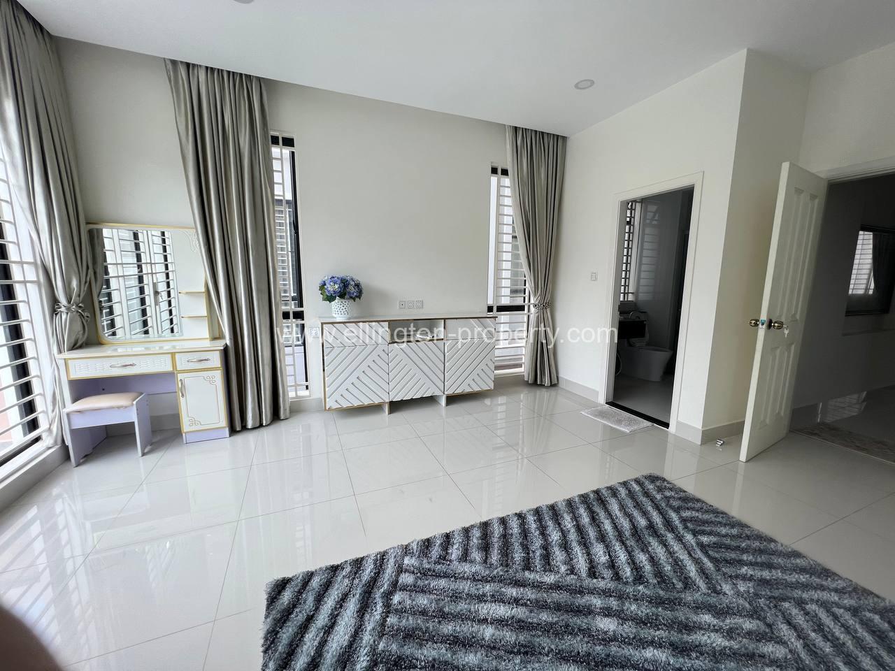 Villa For Rent In Borey Peng Huoth The Star Diamond - Ellington Property