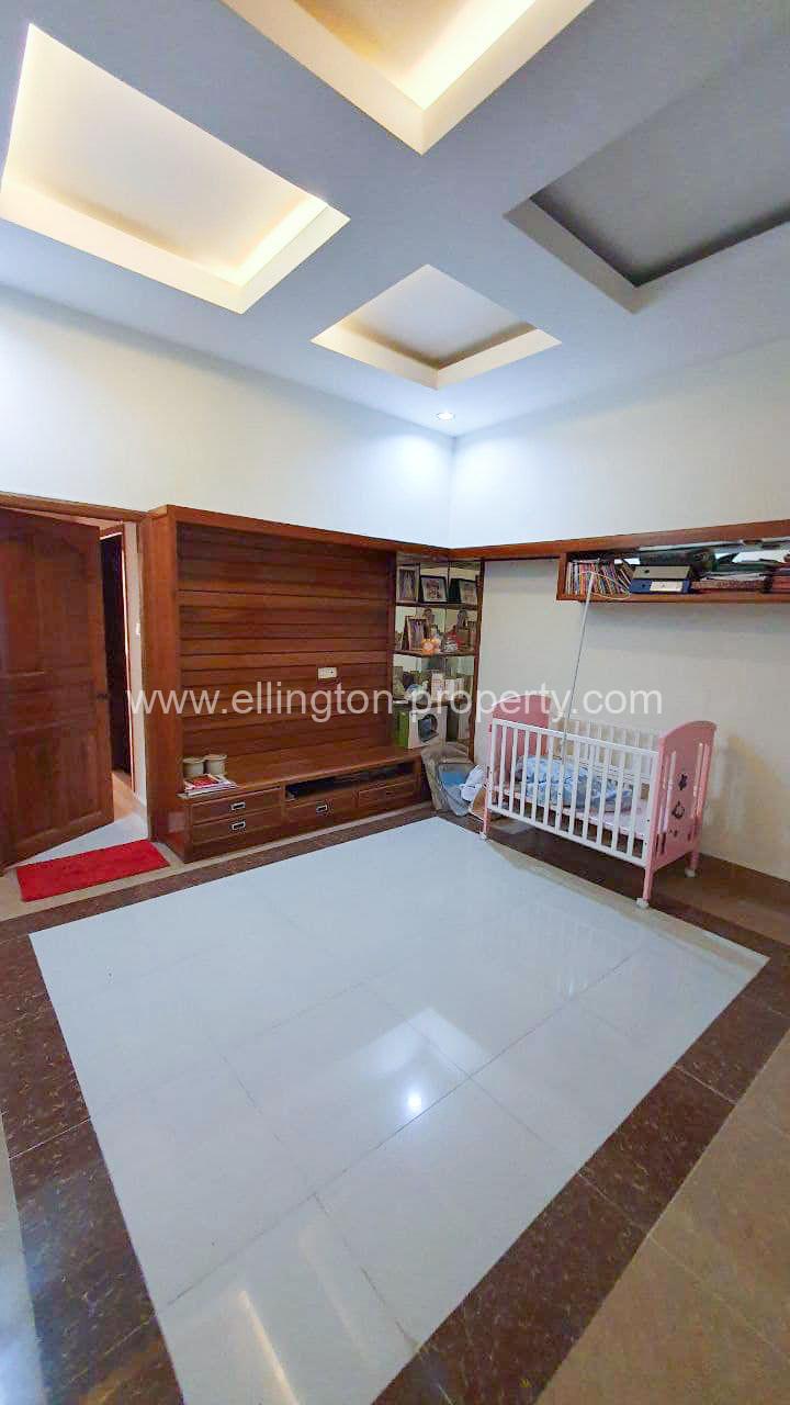 Flat House For Rent In Borey Peng Houth - Ellington Property