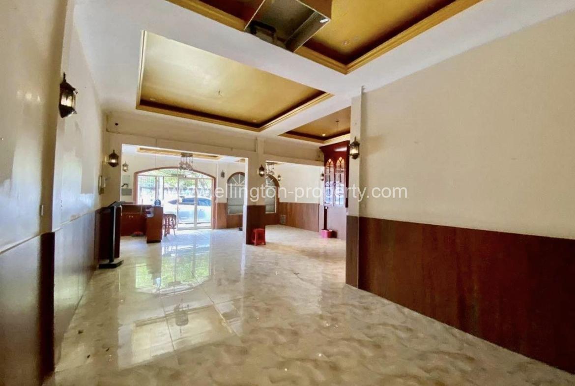 Shophouse For Rent In Bkk - Ellington Property