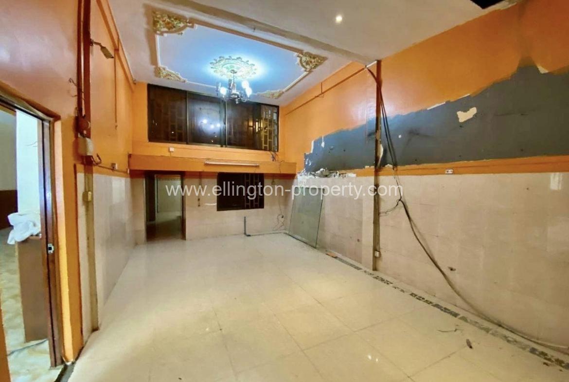 Shophouse For Rent In Bkk - Ellington Property