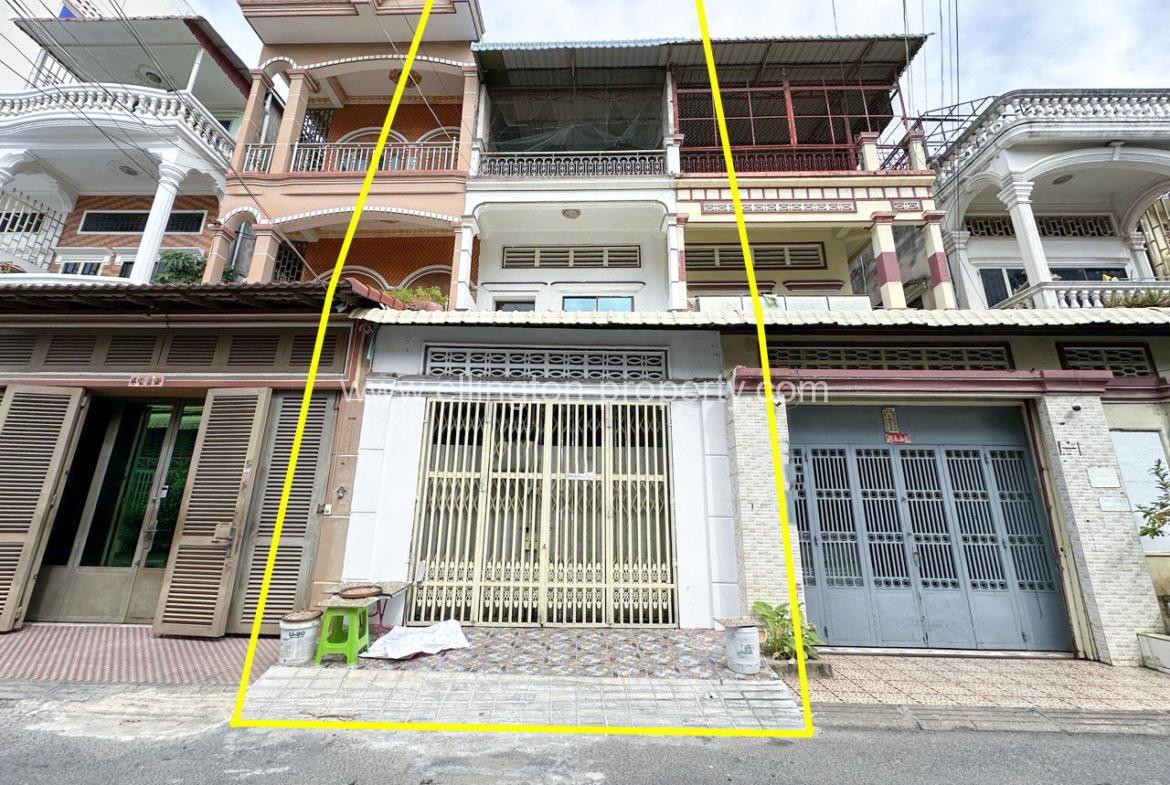 Shophouse For Rent In Bkk3 - Ellington Property