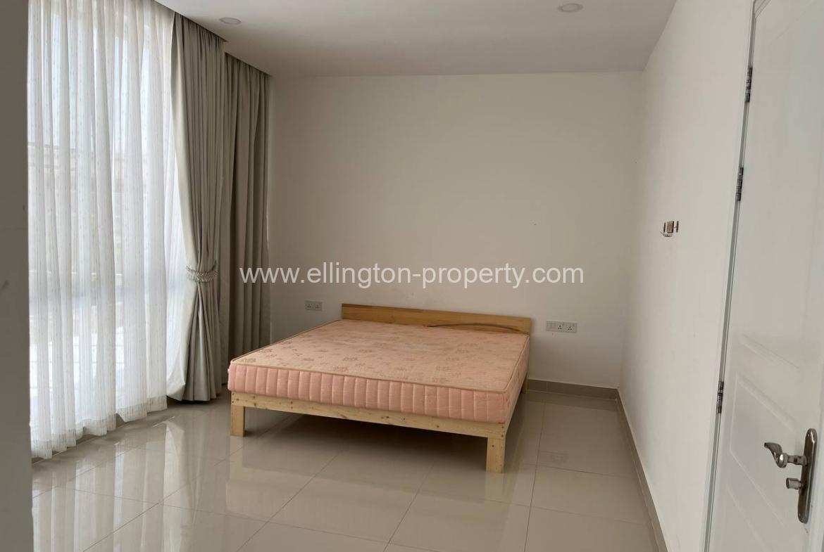 Villa For Rent In Borey Orkide Chroy Chongva Area - Ellington Property