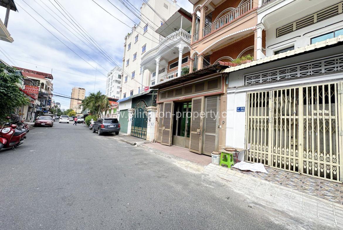 Shophouse For Rent In Bkk3 - Ellington Property