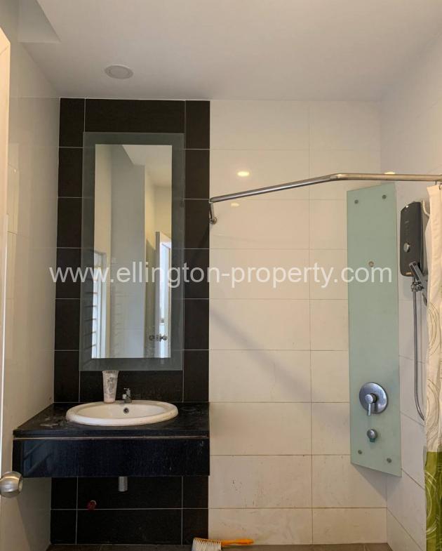 Villa For Rent In Borey Peng Hout The Star Diamond (street 60m) - Ellington Property