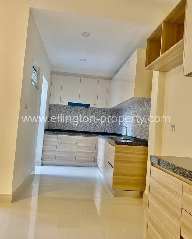 Villa For Rent In Borey Peng Huoth The Star Mera Garden - Ellington Property