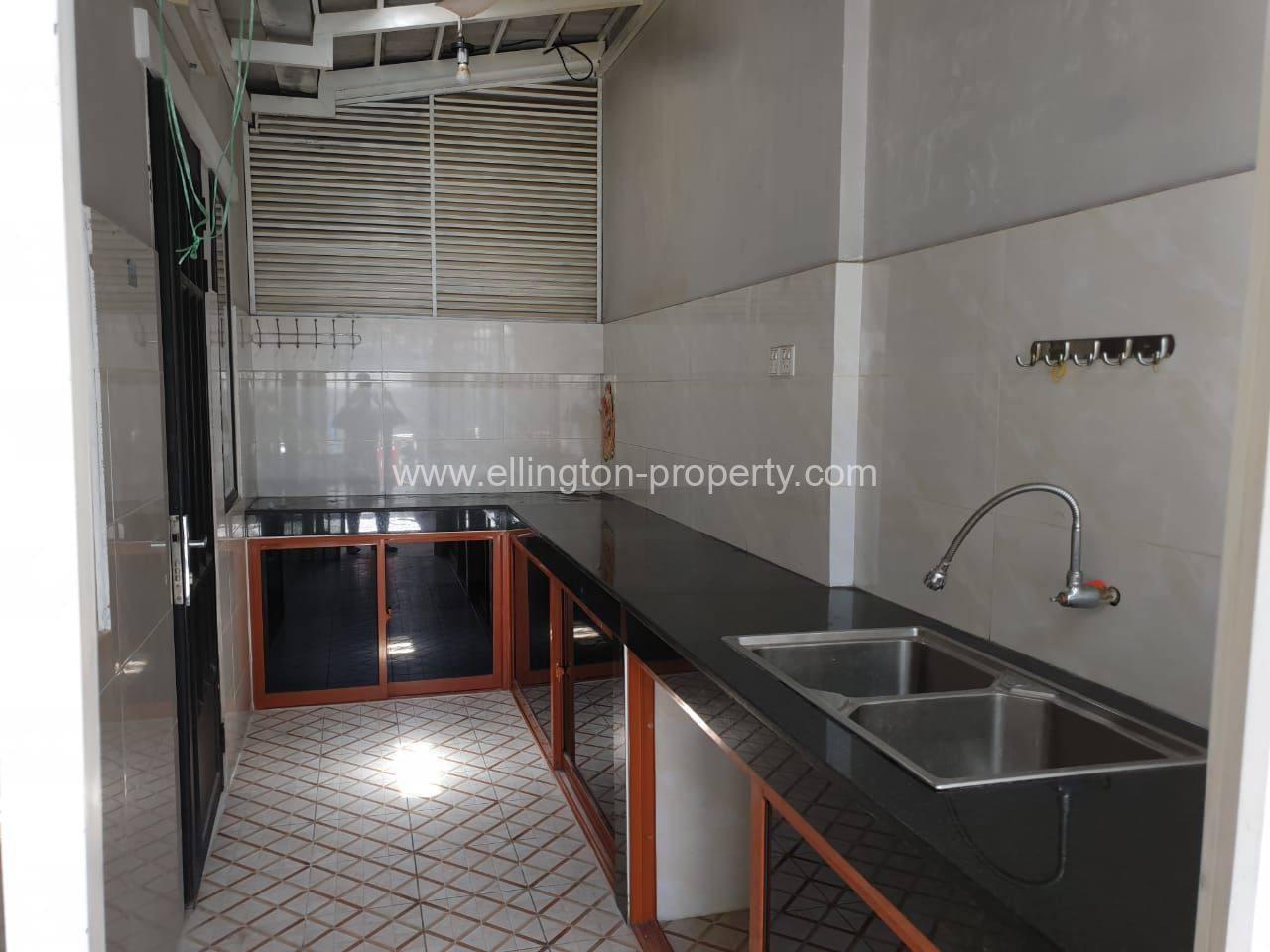 Villa For Rent In Borey Peng Hout The Star Diamond (street 60m) - Ellington Property