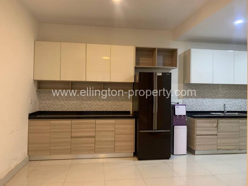 Villa For Rent In Borey Peng Hout The Star Diamond (street 60m) - Ellington Property