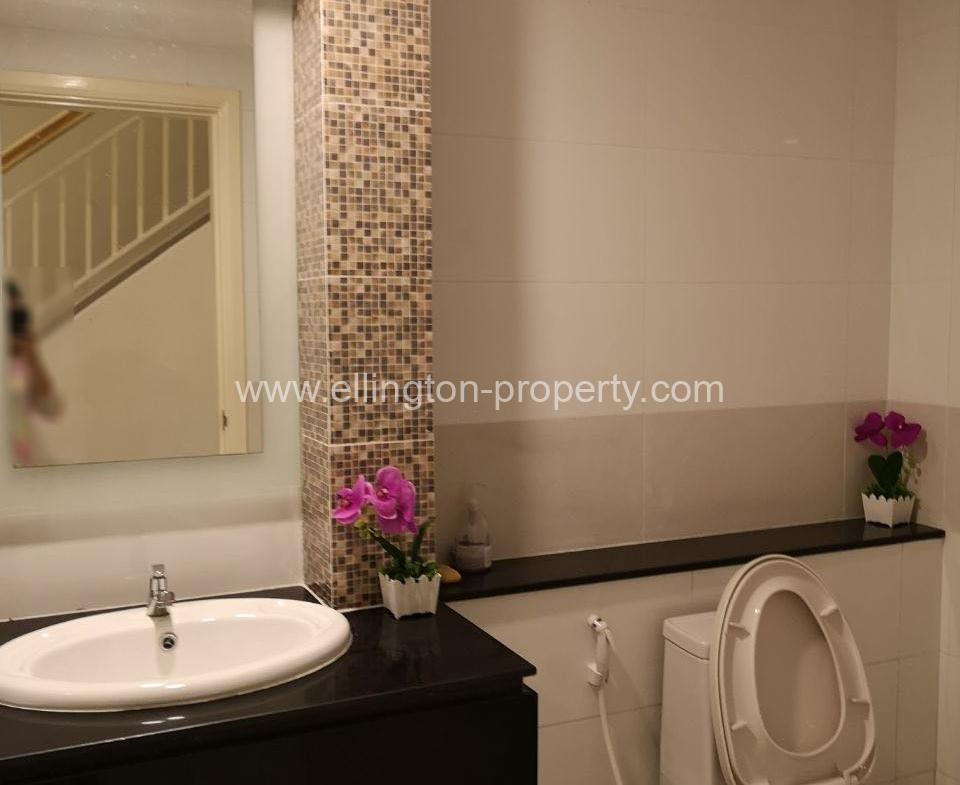 Villa For Rent In Borey Peng Huoth The Star Diamond - Ellington Property