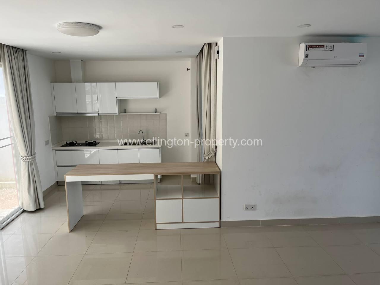 Villa For Rent In Borey Orkide Chroy Chongva Area - Ellington Property