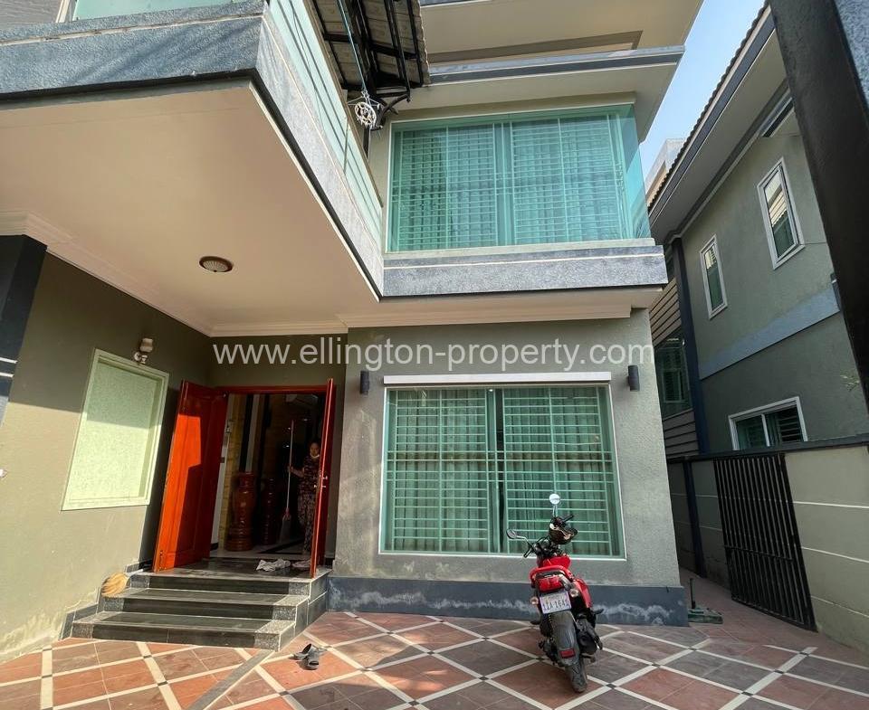 Villa For Rent In Sangkat Boeung Tampon - Ellington Property