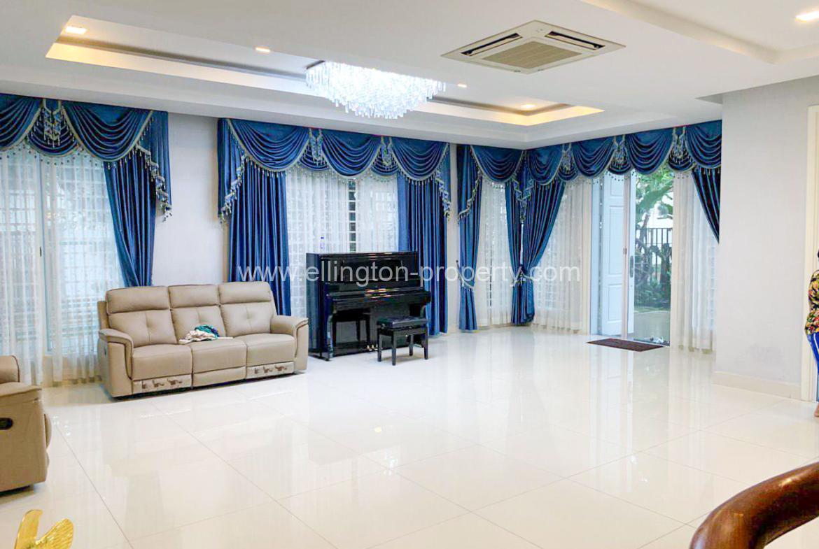 Queen Villa For Rent Borey Peng Houth - Ellington Property