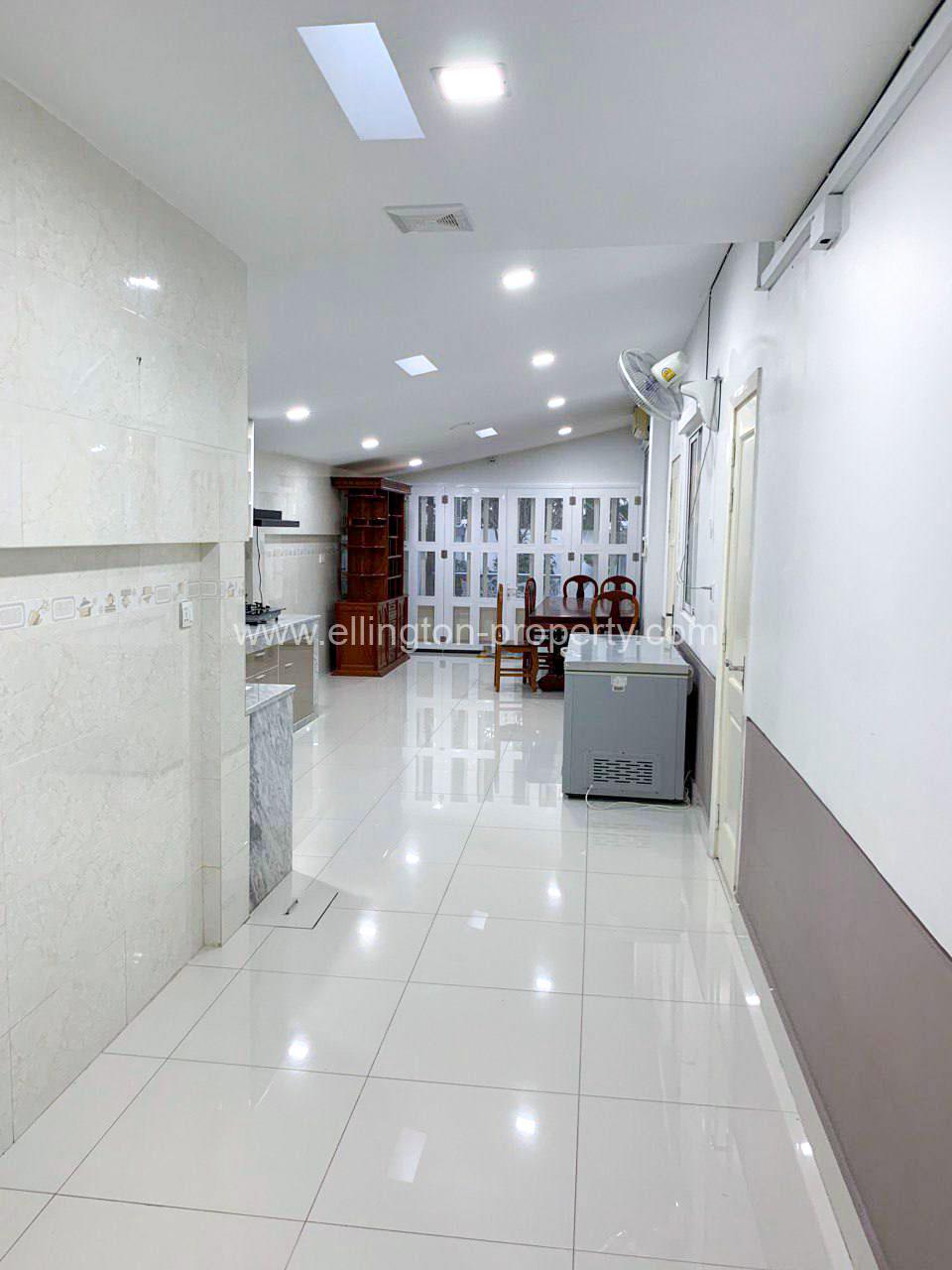 Queen Villa For Rent Borey Peng Houth - Ellington Property