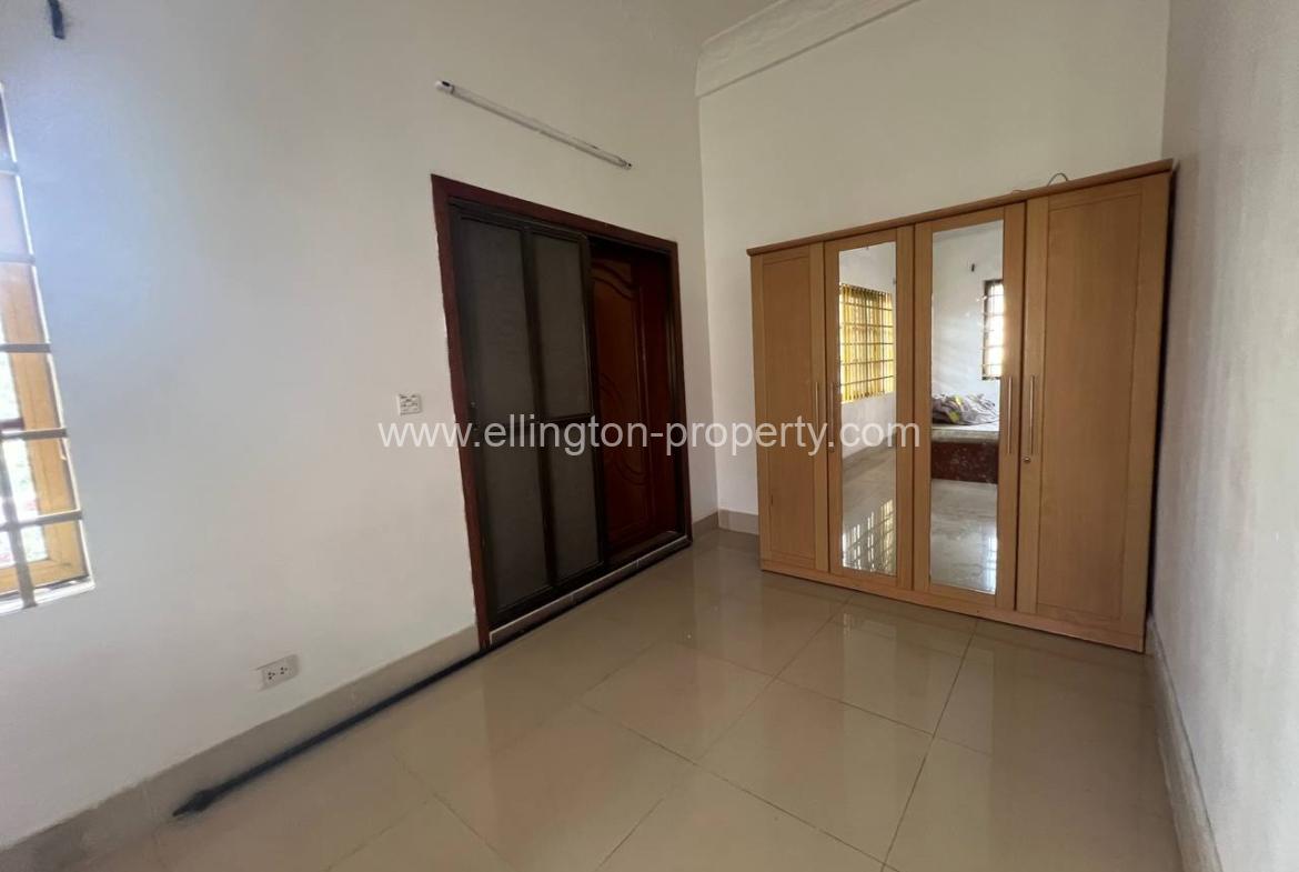 Villa For Rent In Toul Tompong Area - Ellington Property