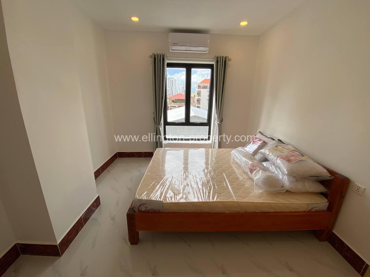 2 Bedrooms Service Apartment In Toul Tompong Area - Ellington Property