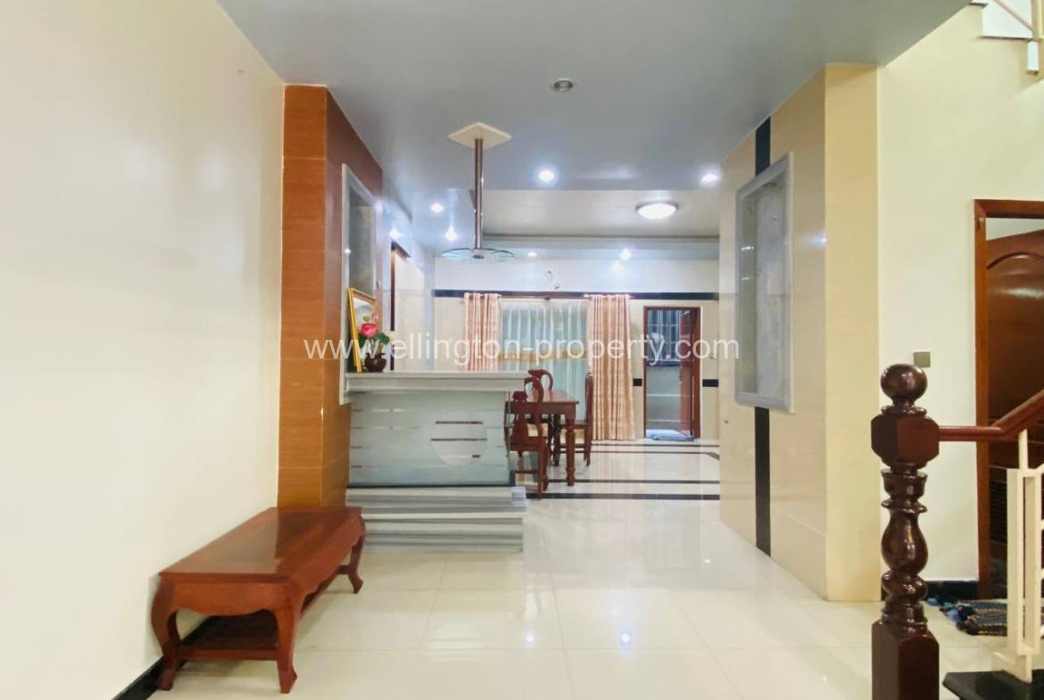 Villa For Rent In Sangkat Boeung Tampon - Ellington Property