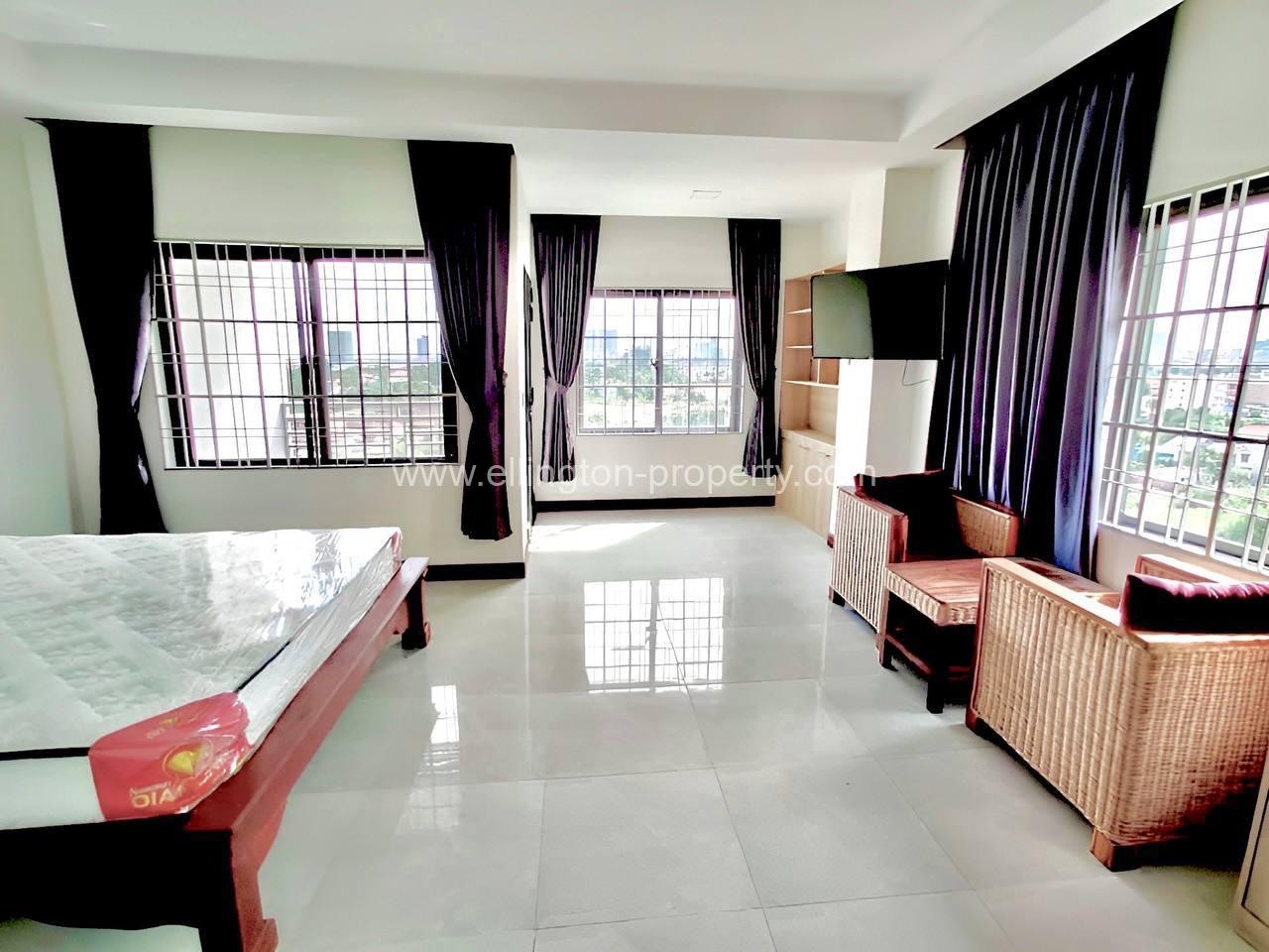 Studi Room Apartmen - Ellington Property