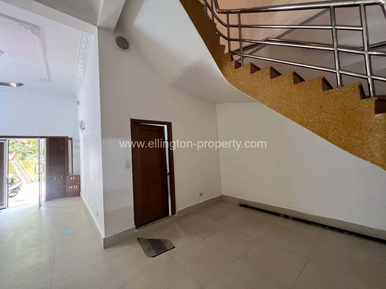 Villa For Rent In Toul Tompong Area - Ellington Property