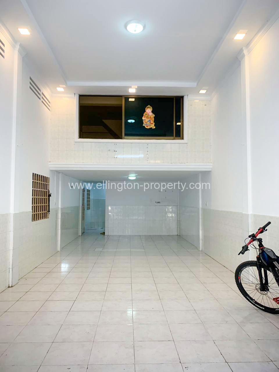 Shophouse For Rent In Bkk2 - Ellington Property