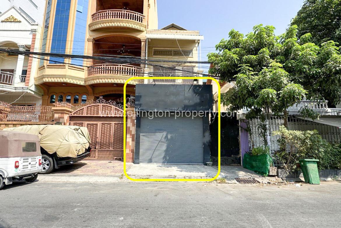 Shophouse For Rent In Bkk2 - Ellington Property