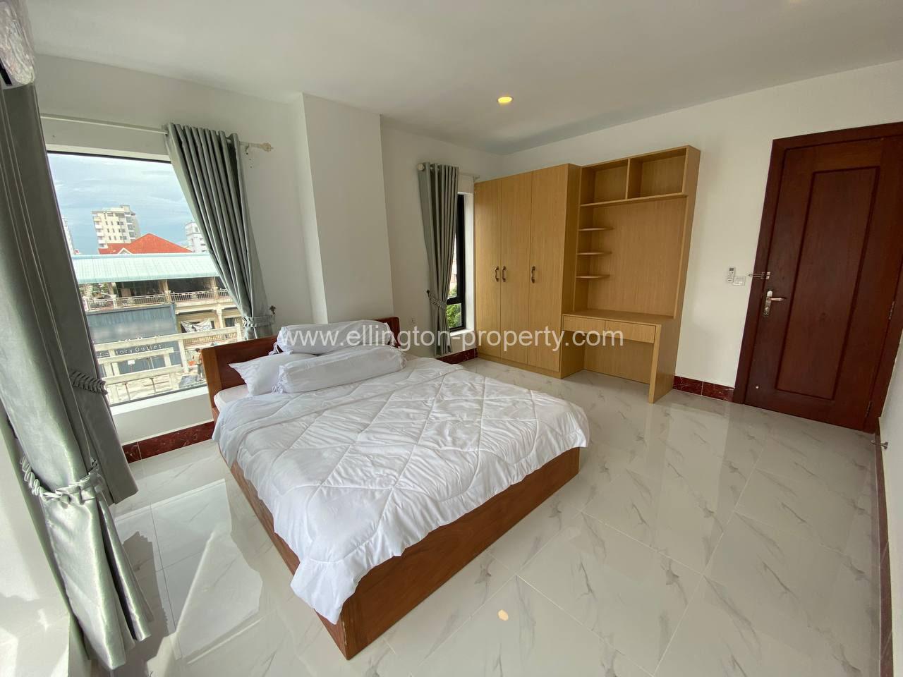 2 Bedrooms Service Apartment In Toul Tompong Area - Ellington Property