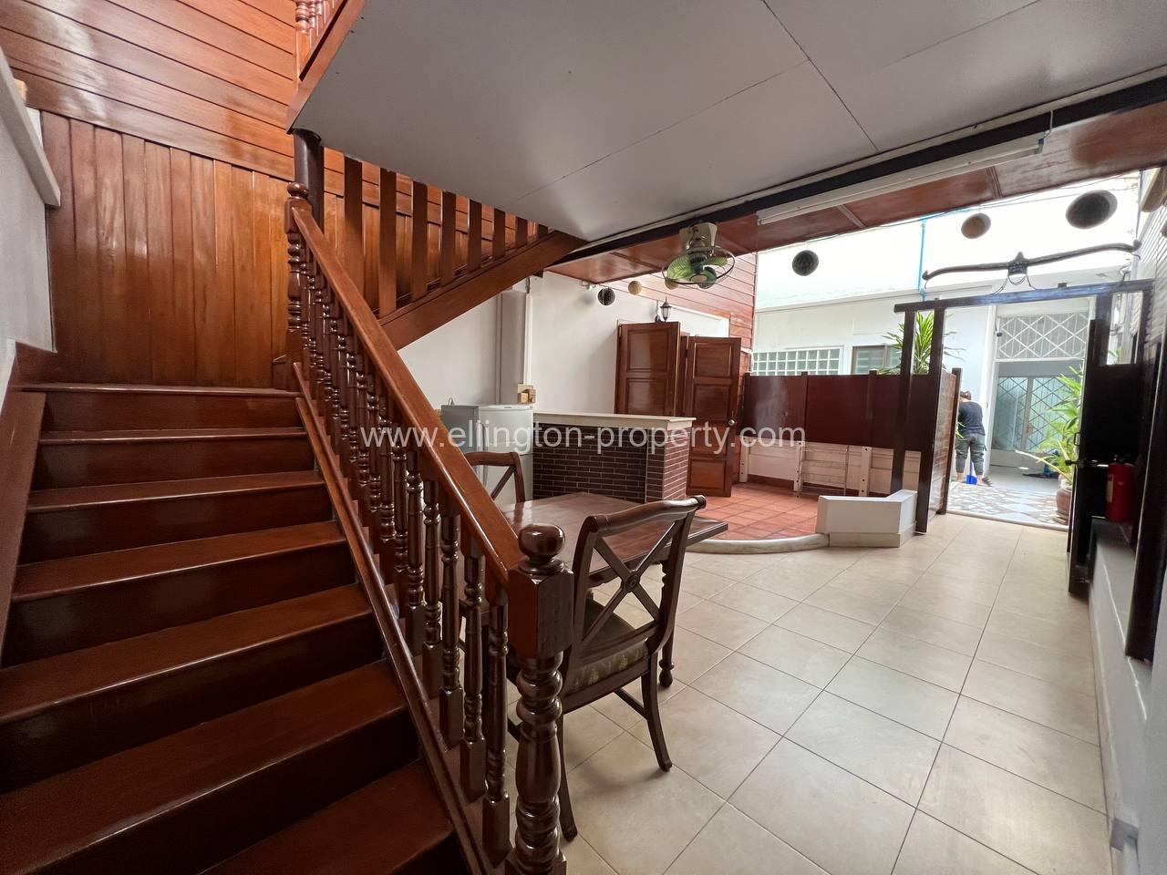 2 Bedrooms Apartment For Rent In Daun Penh Area - Ellington Property