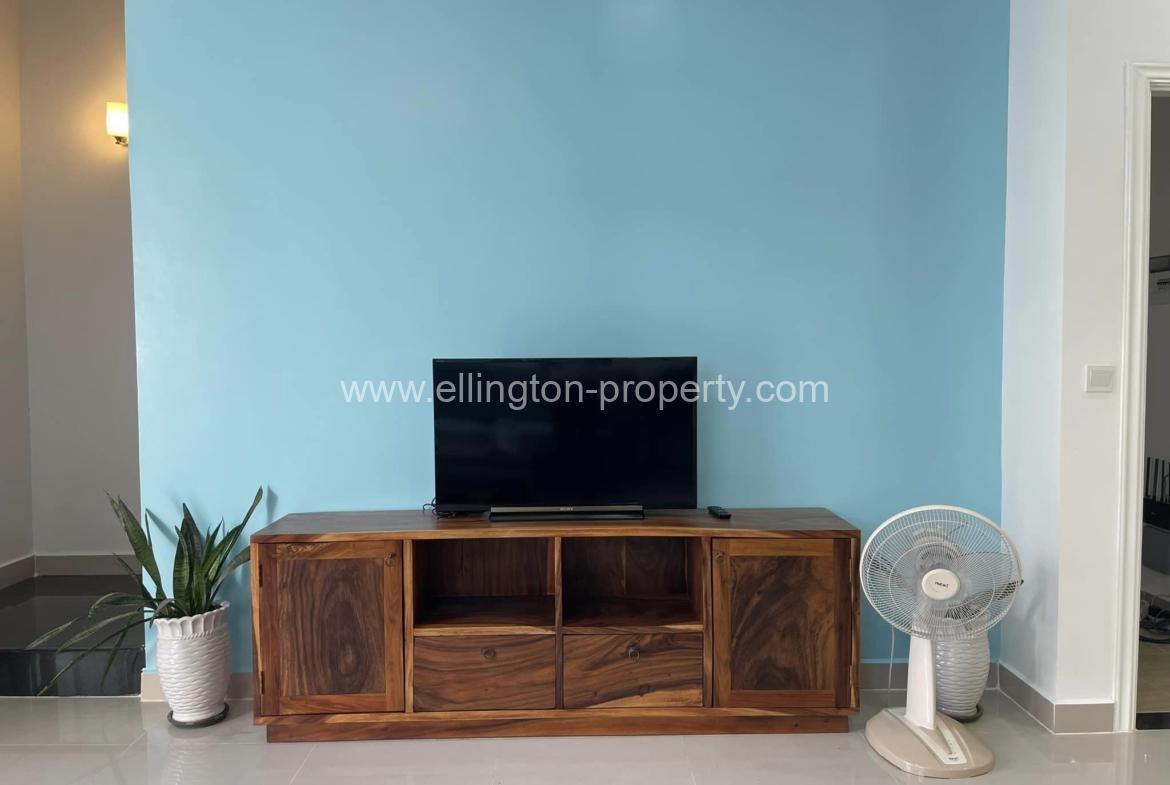 - Ellington Property