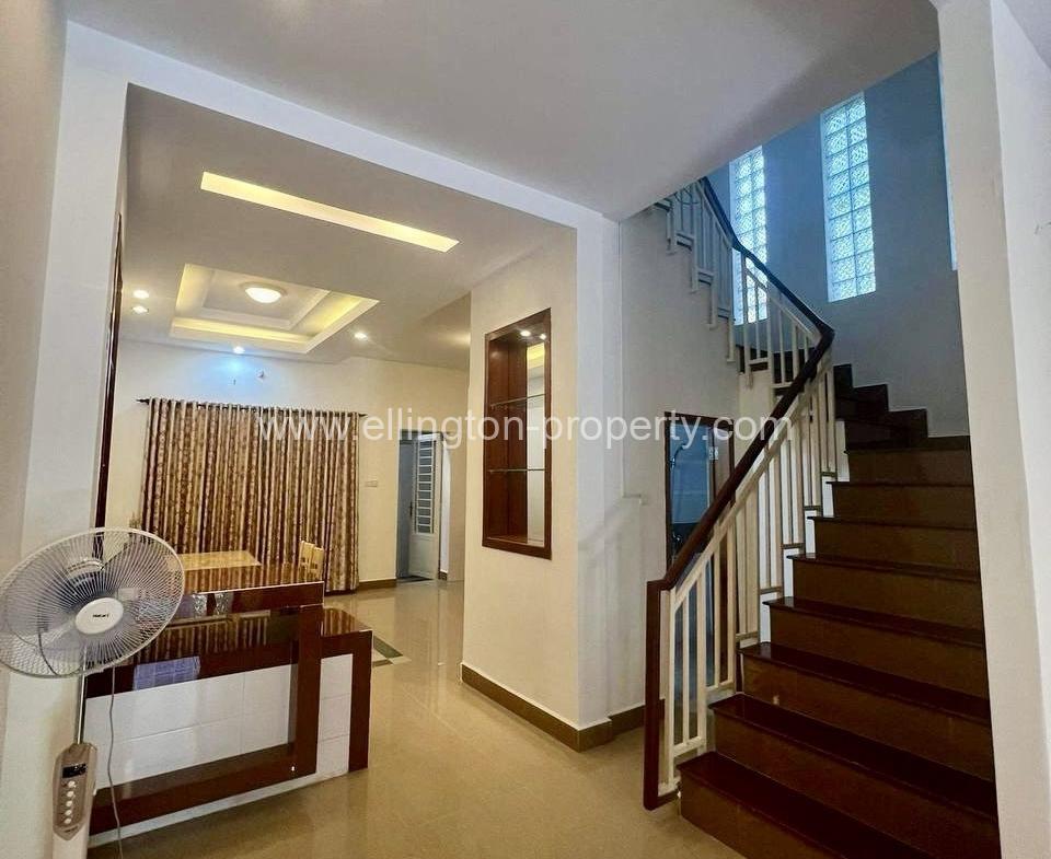 Villa For Rent In Borey Peng Huoth Boerng Snor - Ellington Property