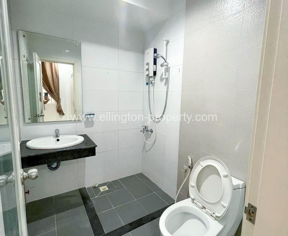 Villa For Rent In Borey Peng Houth - Ellington Property