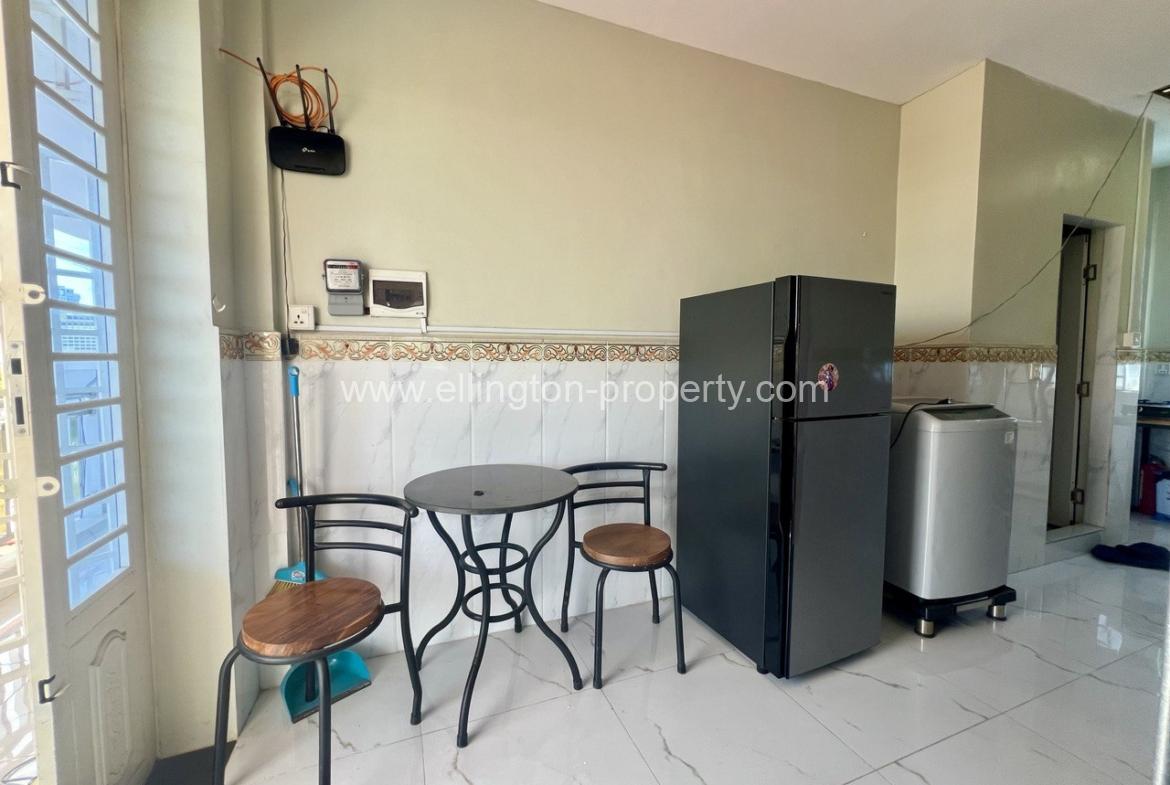 1 Bedroom Apartment For Rent In Daun Penh Area - Ellington Property