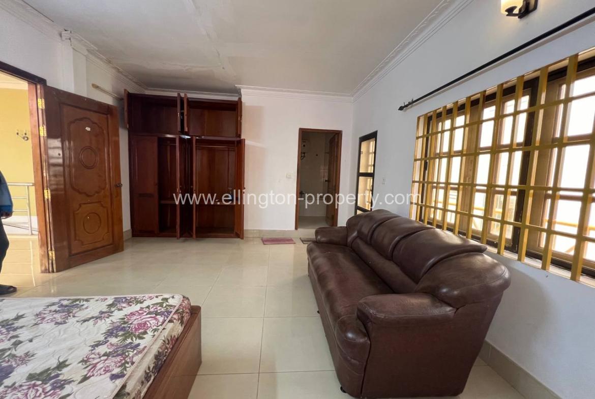 Villa For Rent In Toul Tompong Area - Ellington Property