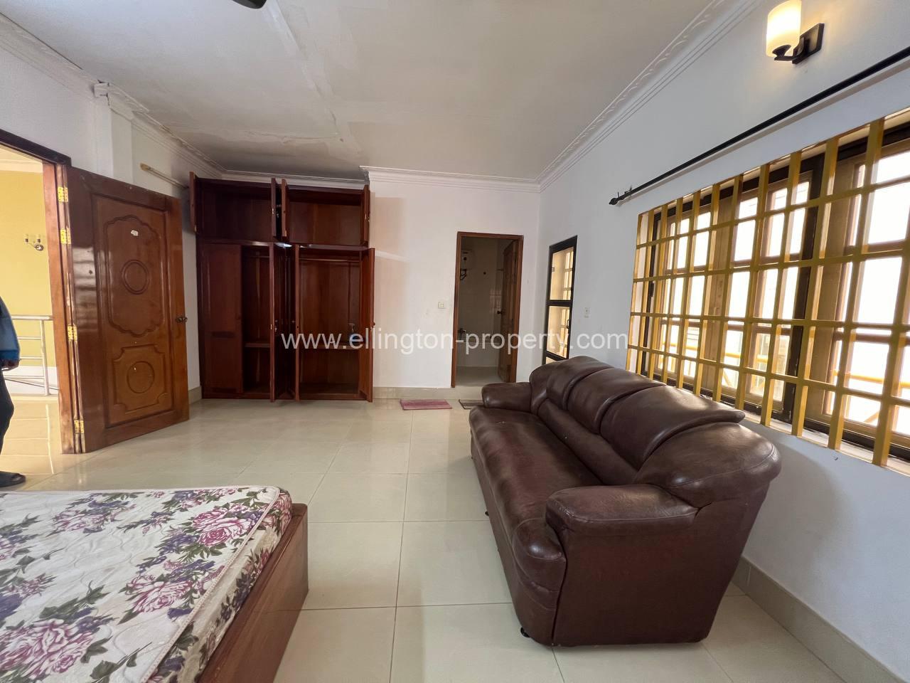 Villa For Rent In Toul Tompong Area - Ellington Property