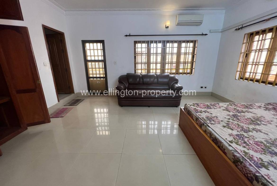 Villa For Rent In Toul Tompong Area - Ellington Property