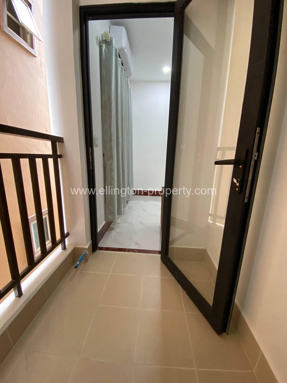 2 Bedrooms Service Apartment In Toul Tompong Area - Ellington Property