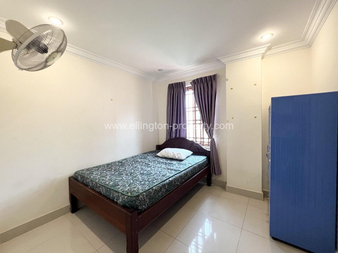 2 Bedrooms Apartment In Toul Tompong Area - Ellington Property