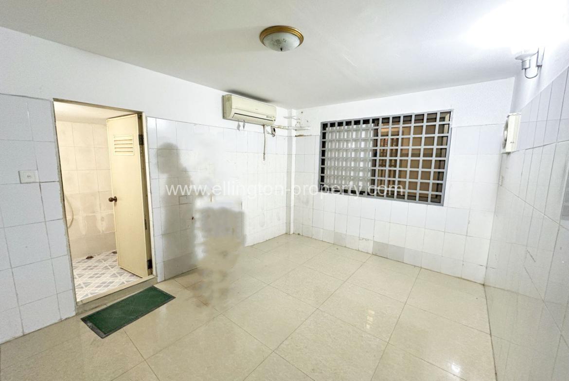 Shophouse For Rent In Olympic Area - Ellington Property