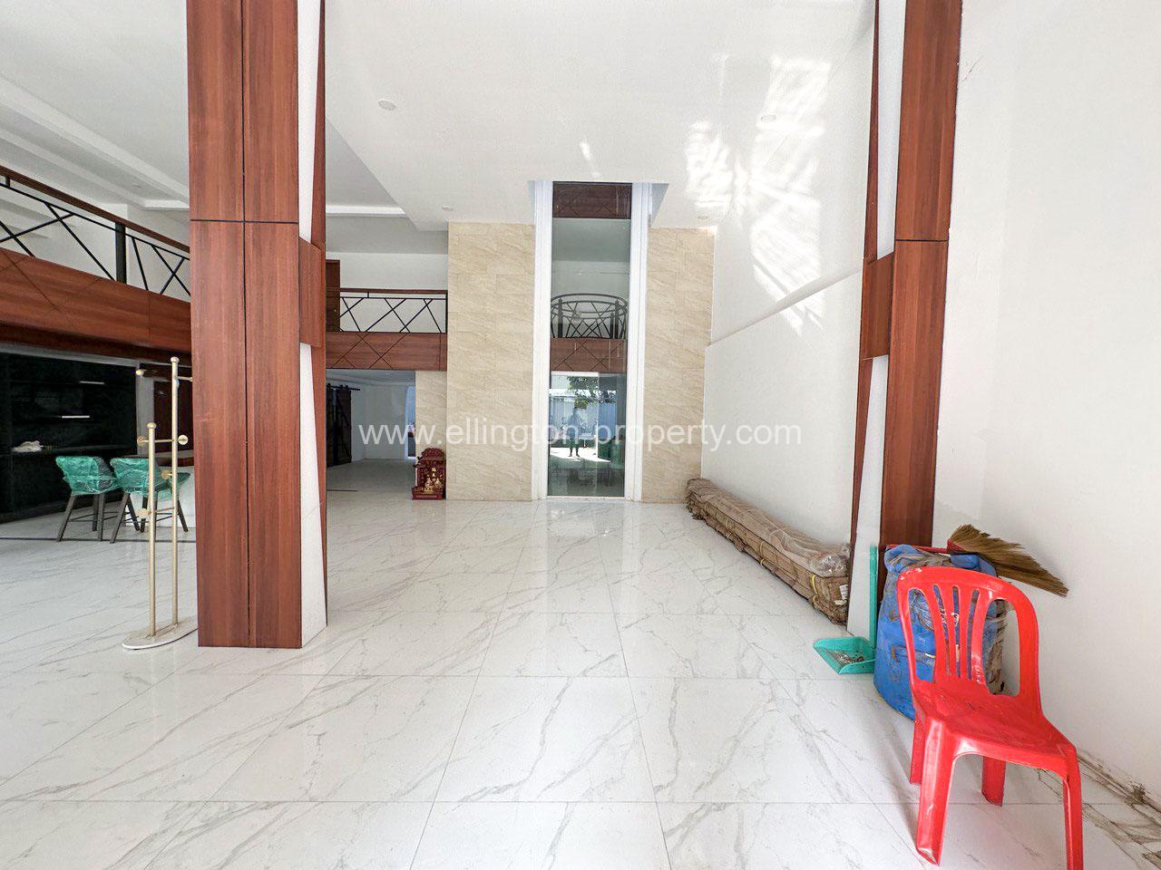 Flat House For Rent In Chroy Changvar - Ellington Property