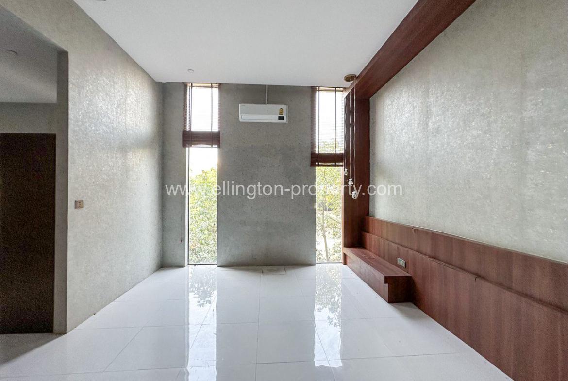 Flat House For Rent In Chroy Changvar - Ellington Property