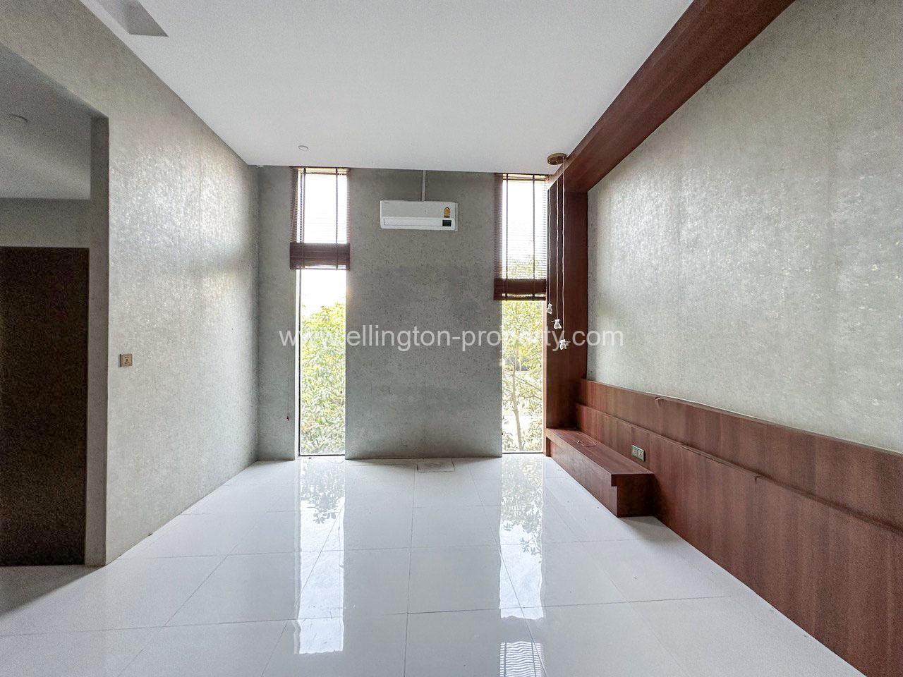 Flat House For Rent In Chroy Changvar - Ellington Property