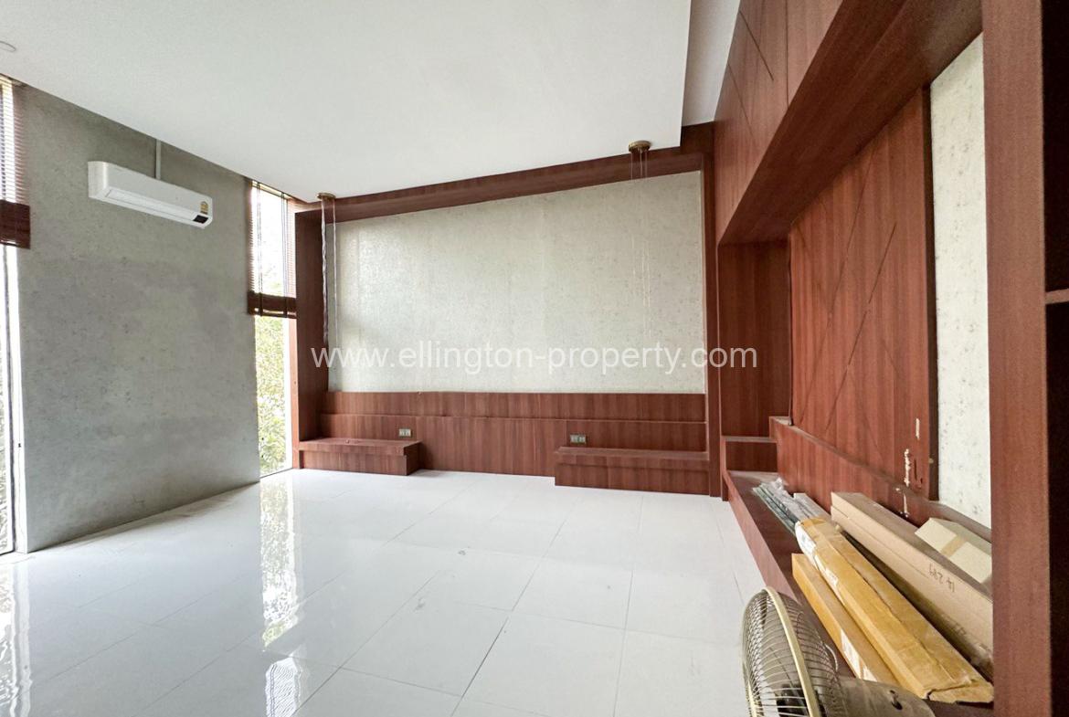 Flat House For Rent In Chroy Changvar - Ellington Property